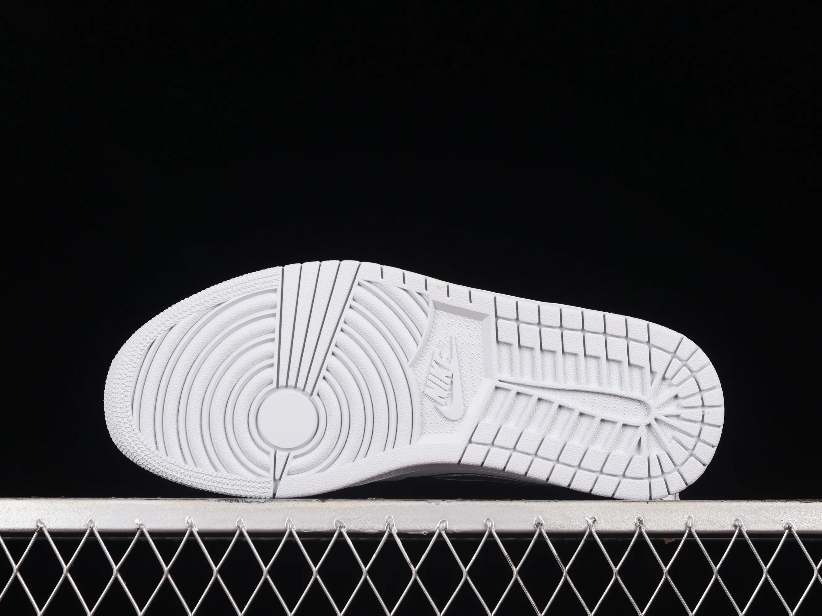 All categories Air Jordan Jordan series basketball shoes Air Jordan 1 Low Air Jordan 1 Low "Tear-Away" AJ1 AJ1 Joe 1 white laser Tear-Away low-top basketball shoes DX6070-101